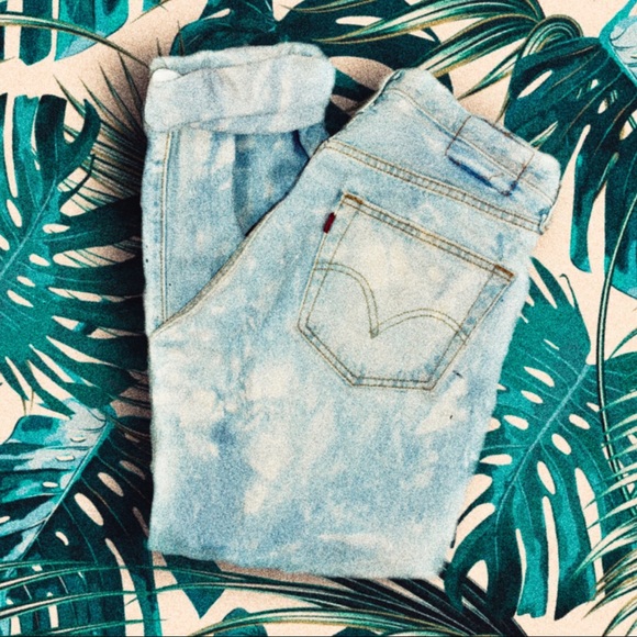 Vintage Distressed Boyfriend Levi’s Hand bleached - Picture 3 of 3